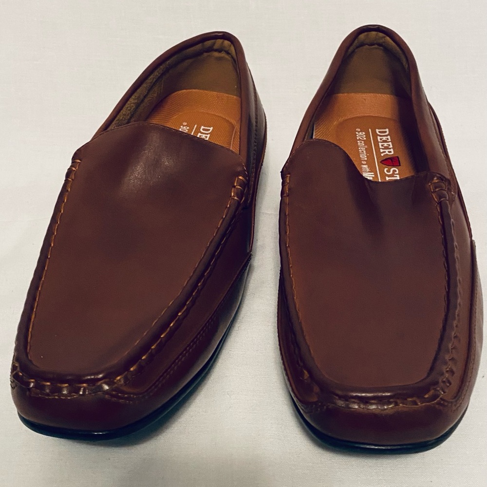 Men’s Deer Stag slip on loafers 902 collection 10 1/2 medium new color brown